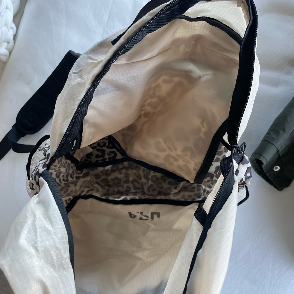 Leopard Backpack by APL - Picture 5 of 6